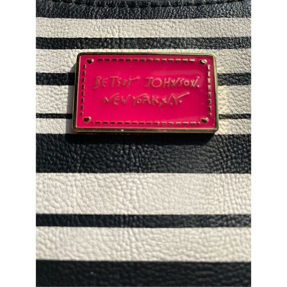 Betsey Johnson Black and white striped tote floral satin lining - Picture 12 of 16